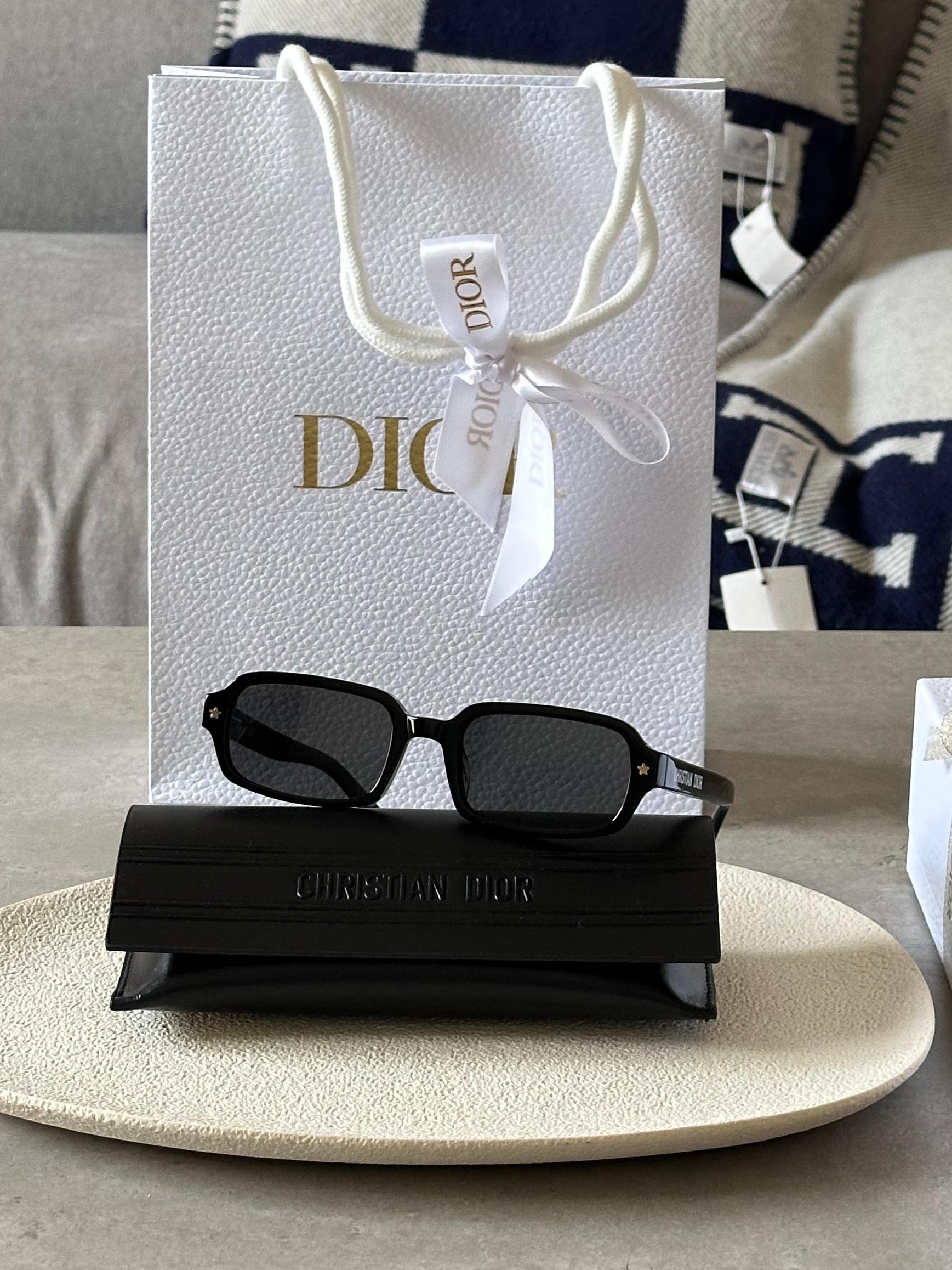 نظارة ديور نسائية