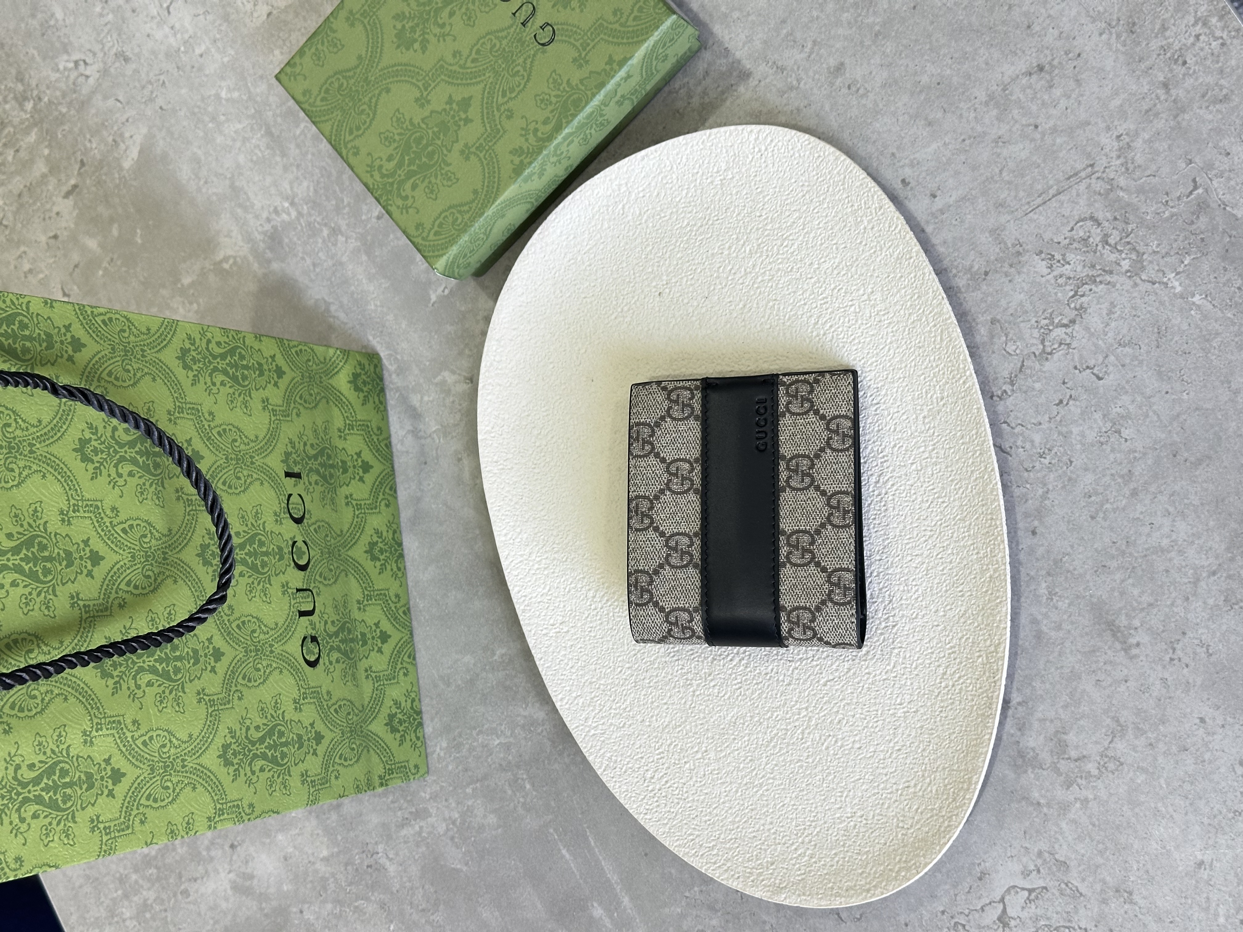 Gucci wallet رجالي